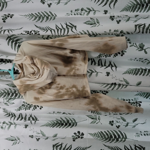 Zine Cropped Hoodie - Picture 3 of 4